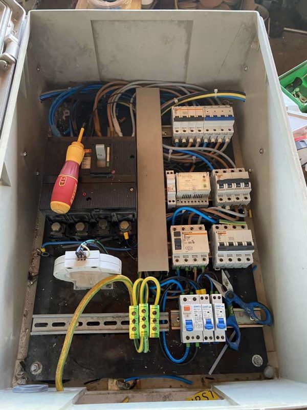 cuadro-electrico-1
